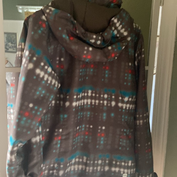 Snowboarding skiing jacket. Size SMALL.  Excellent condition - Picture 2 of 9